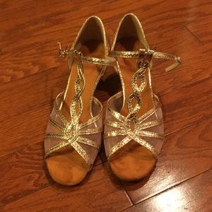 Ballroom dancing shoes